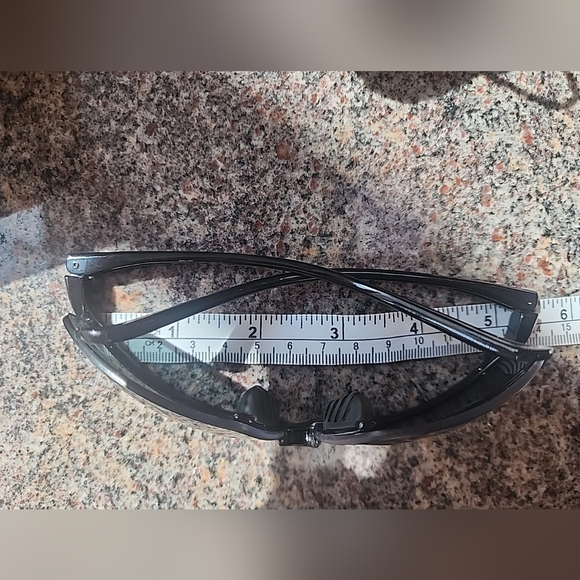 Unworn Maui Jim Polarized 402-02 Sunglasses W/ Hard Case & Floral Protective Bag - Picture 12 of 12